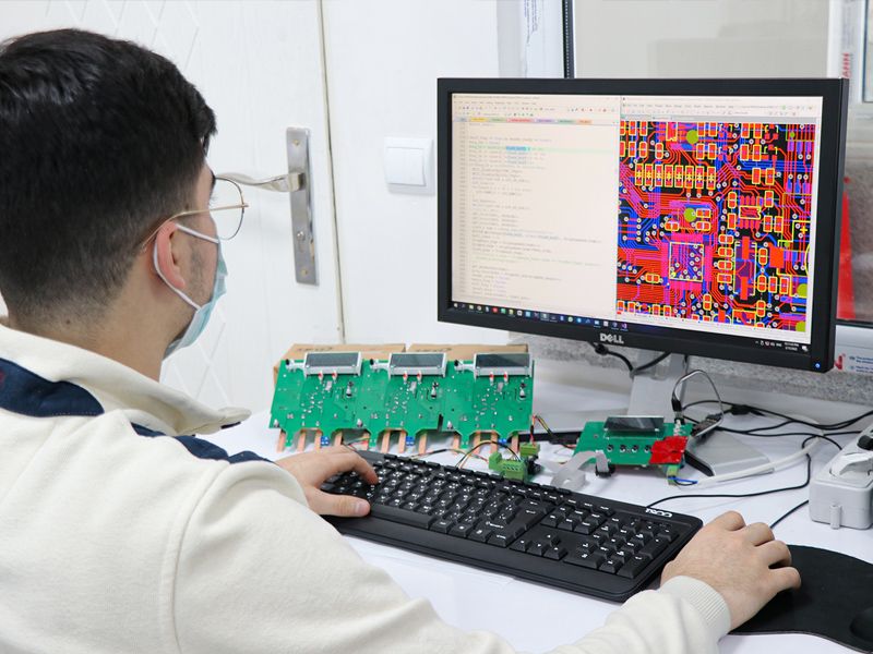 طراحی بورد الکترونیکی